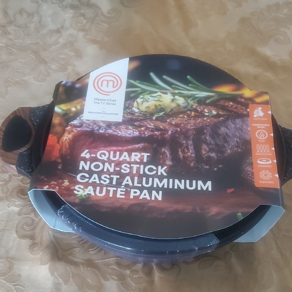 4 QT Non-Stick Cast Aluminum Sauté Pan - Black